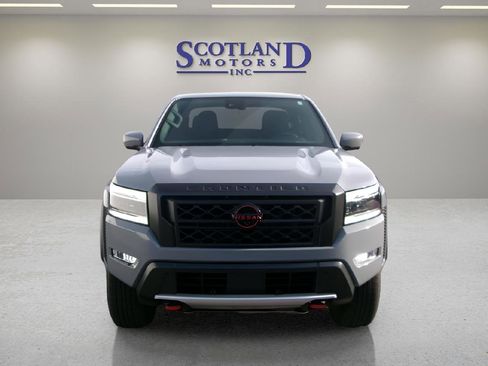 Used 2022 Nissan Frontier PRO-4X image 3