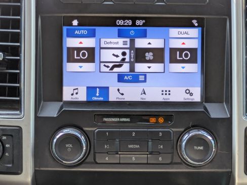 Used 2019 Ford F250 Lariat w/ Chrome Package AWD/4WD image 18