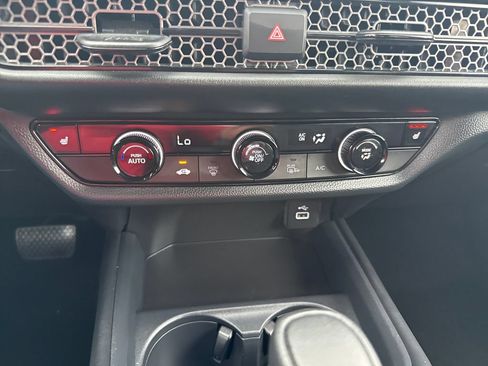 Certified 2024 Honda HR-V Sport image 31