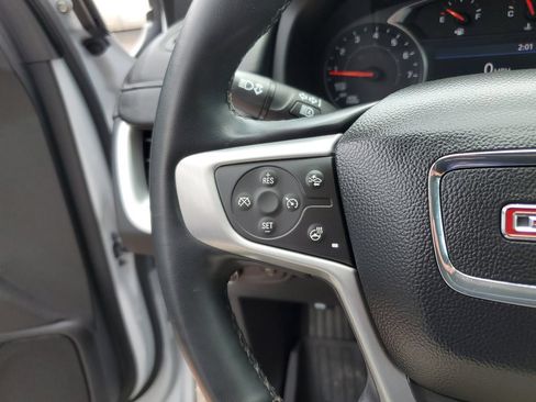 Used 2023 GMC Terrain SLT w/ LPO, Floor Liner Package AWD/4WD image 30