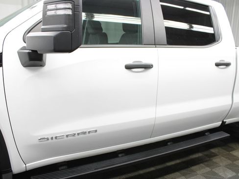 Used 2025 GMC Sierra 1500 Pro w/ Graphite Edition AWD/4WD image 40