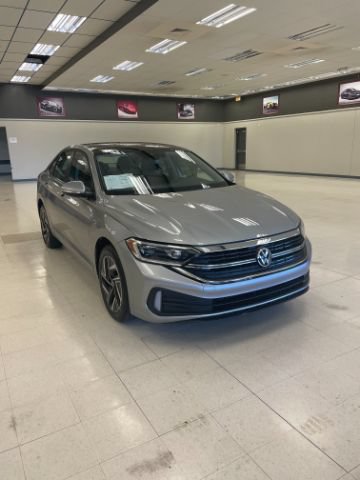 Used 2023 Volkswagen Jetta SEL FWD image 1