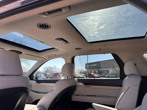 Used 2025 Hyundai Palisade Limited image 24