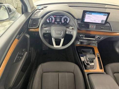 Certified 2023 Audi Q5 2.0T Premium Plus AWD/4WD image 12