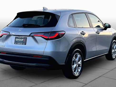 Used 2023 Honda HR-V LX image 13