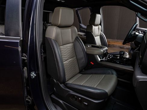 Used 2022 Chevrolet Silverado 1500 ZR2 w/ Technology Package image 31