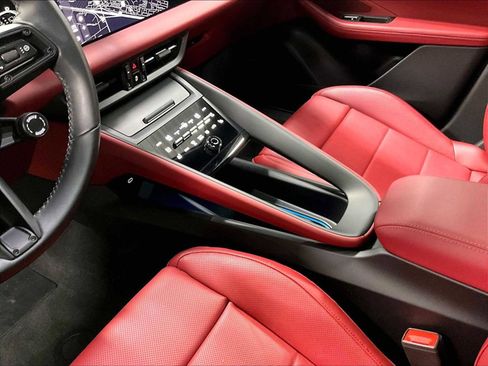 Used 2025 Porsche Macan 4S Electric image 20