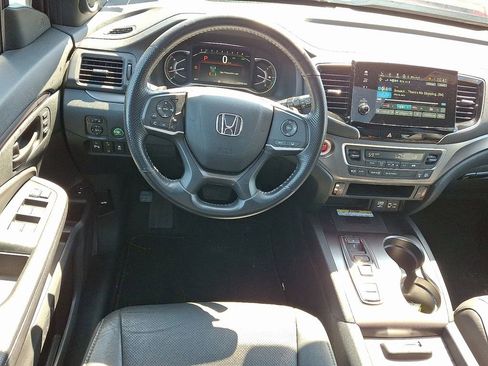 Used 2023 Honda Passport EX-L image 2