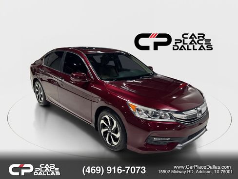 Used 2017 Honda Accord EX image 2