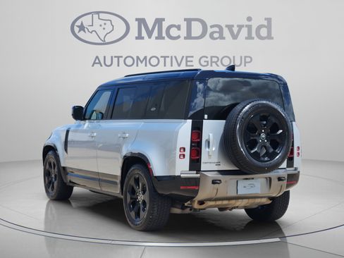 Used 2021 Land Rover Defender 110 X-Dynamic SE AWD/4WD image 4