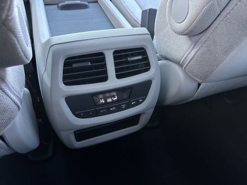 Used 2019 Honda Pilot EX image 17