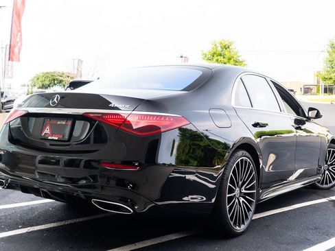 Used 2022 Mercedes-Benz S 500 4MATIC image 8
