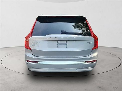 Certified 2025 Volvo XC90 T8 Core w/ Protection Package Premier AWD/4WD image 4