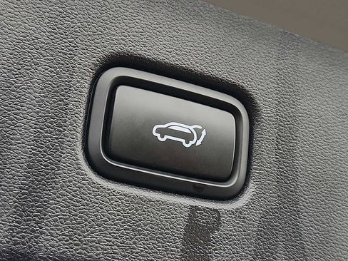 Used 2024 Hyundai Tucson Limited image 30