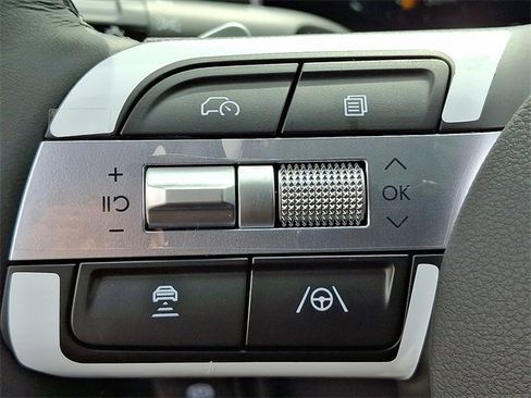 New 2026 Hyundai Tucson Limited image 12