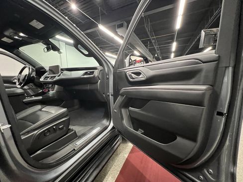 Used 2022 Chevrolet Tahoe RST image 38