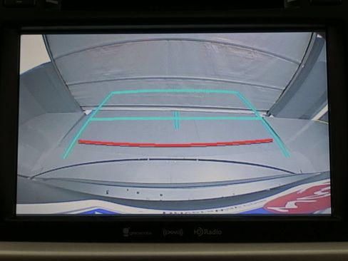 Used 2019 Toyota Highlander XLE FWD image 11