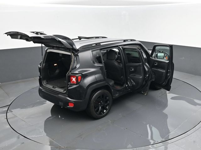 Used 2016 Jeep Renegade Latitude AWD/4WD image 24