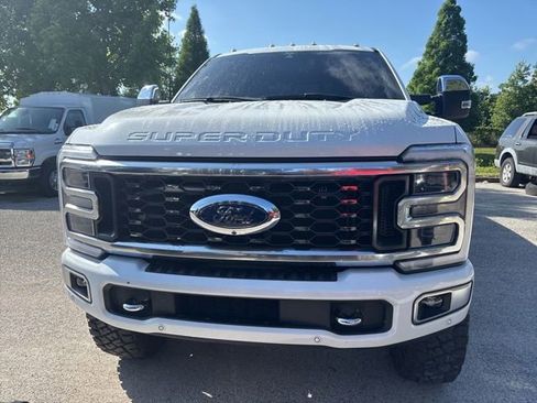 Used 2024 Ford F350 Platinum w/ FX4 Off-Road Package AWD/4WD image 2