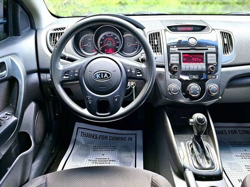 Used 2013 Kia Forte Koup EX image 13