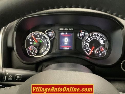 Used 2020 RAM 1500 Big Horn AWD/4WD image 40