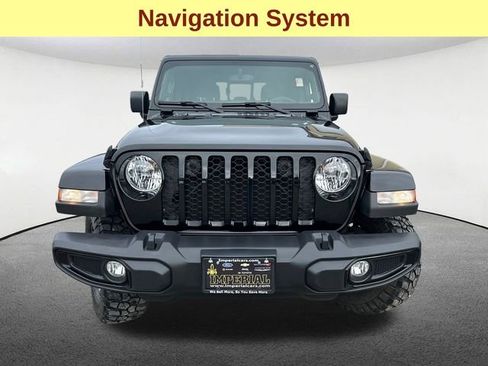 Used 2023 Jeep Gladiator Willys image 4