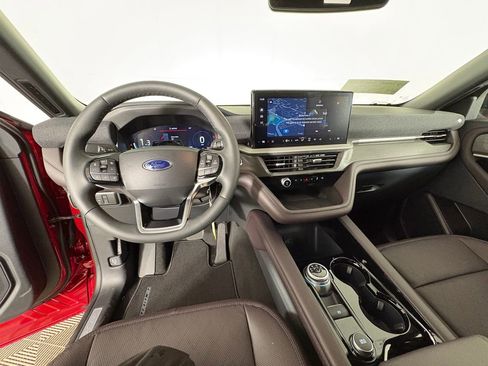 New 2026 Ford Explorer Platinum image 9