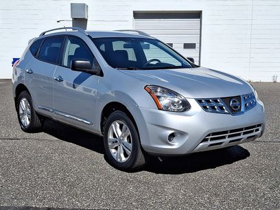 Used 2015 Nissan Rogue S w/ Convenience Package