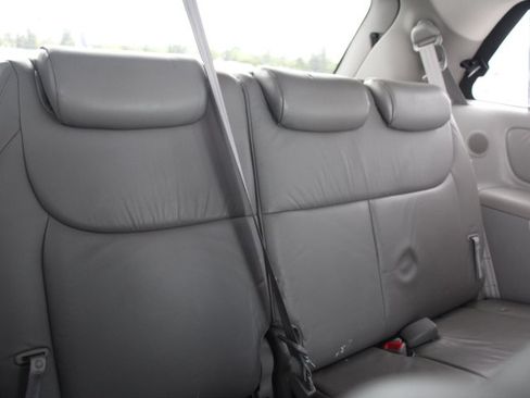 Used 2005 Toyota Sienna XLE FWD image 14