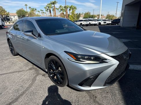 Used 2024 Lexus ES 350 F Sport w/ Accessory Package (Z1) FWD image 3