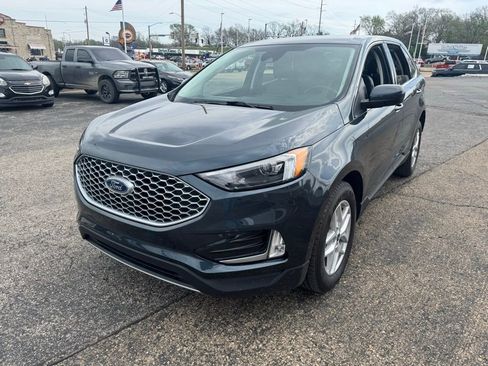 Certified 2023 Ford Edge SEL w/ Convenience Package image 3