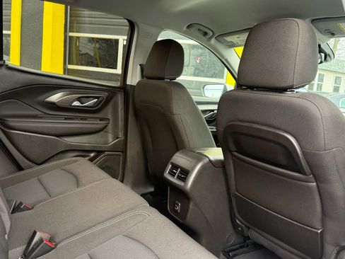 Used 2022 GMC Terrain SLE image 26