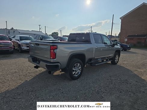 Used 2026 Chevrolet Silverado 2500 High Country w/ High Country Premium Package AWD/4WD image 5