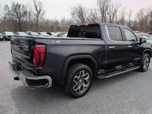 Used 2022 GMC Sierra 1500 SLT w/ SLT Premium Plus Package image 5