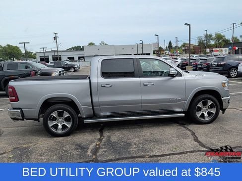 Used 2019 RAM 1500 Laramie AWD/4WD image 8