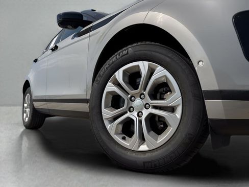 Used 2021 Land Rover Range Rover Evoque S image 13