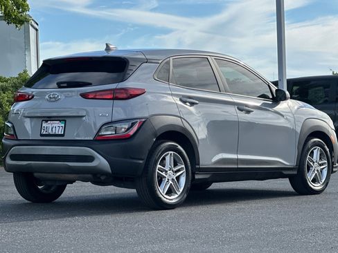 Used 2022 Hyundai Kona SE w/ Cargo Package AWD/4WD image 4