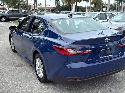 Certified 2025 Toyota Camry LE FWD image 5