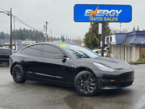Used 2018 Tesla Model 3 Long Range image 1