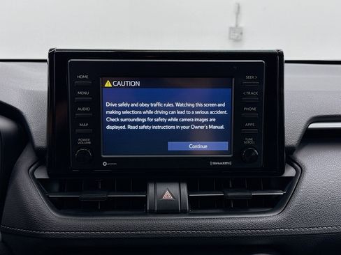 Used 2021 Toyota RAV4 XLE FWD image 21