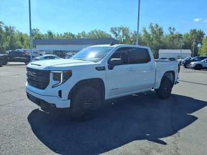 New 2026 GMC Sierra 1500 Elevation w/ LPO, Elevation Black Package