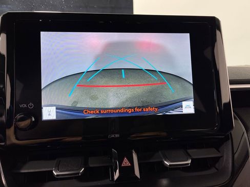 Certified 2023 Toyota Corolla Cross XLE FWD image 21