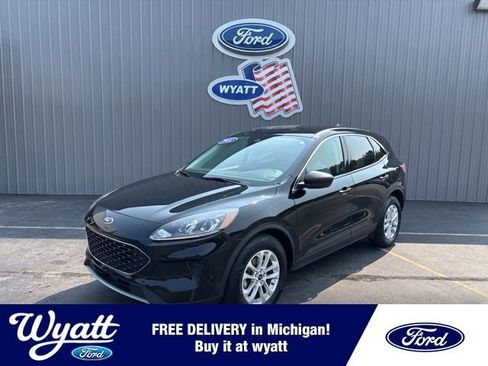 Used 2022 Ford Escape SE w/ Convenience Package image 1