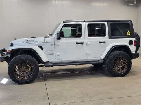 Used 2022 Jeep Wrangler Unlimited Sahara w/ Cold Weather Group AWD/4WD image 4