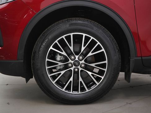 Used 2025 Ford Escape SE w/ Class II Trailer Tow Package image 29