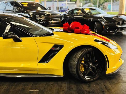 Used 2016 Chevrolet Corvette Z06 w/ 3LZ Preferred Equipment Group RWD image 5
