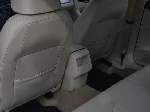 Used 2015 Volkswagen Passat 1.8T Limited Edition image 27