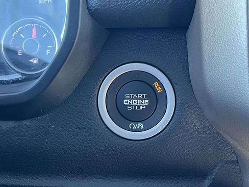 Used 2022 RAM 1500 Laramie image 32