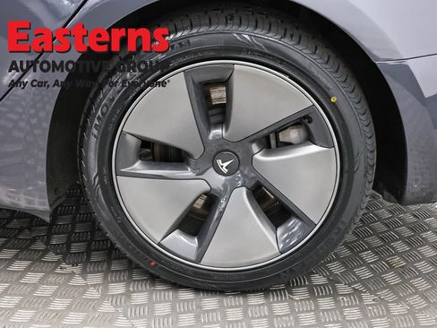 Used 2023 Tesla Model 3 Standard Range RWD image 28