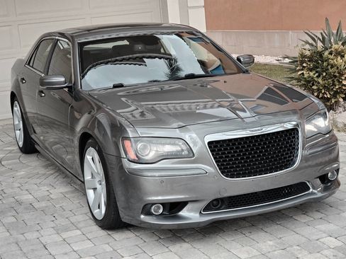 Used 2012 Chrysler 300 SRT8 w/ 19-Premium Speaker Group image 27